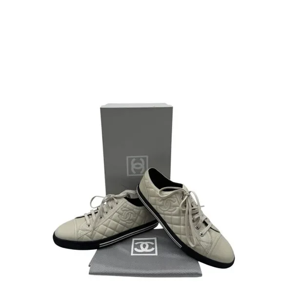 CHANEL Caviar Quilted CC Sneakers in Dark White – Size 40